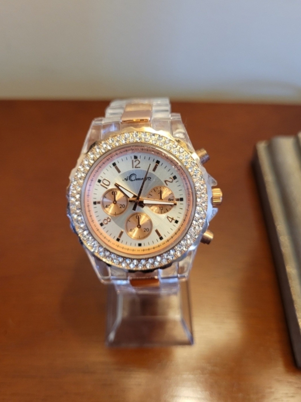 New Women's Rose Gold Fashion Watch with Diamond Bezel
